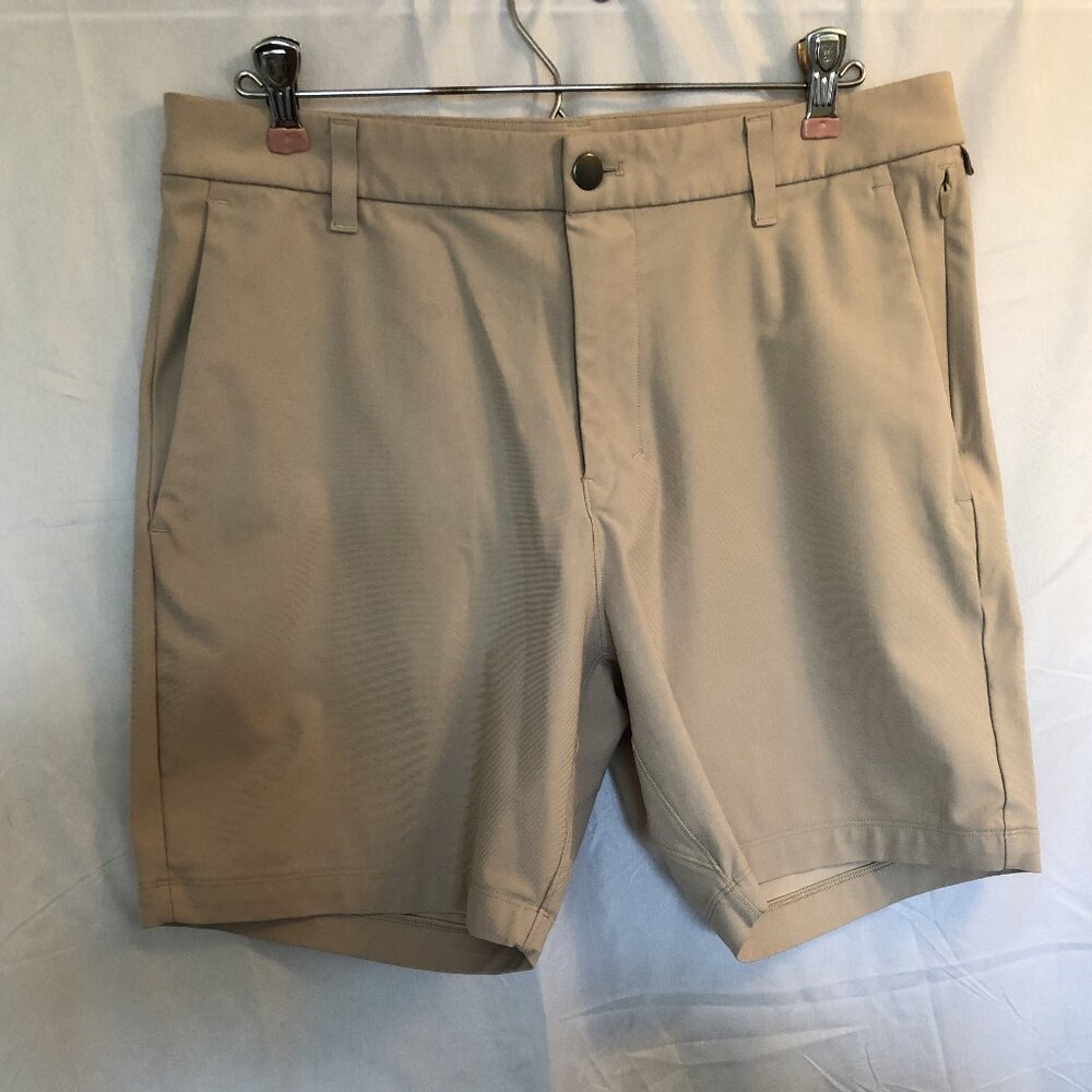 Mens Lululemon shorts size 32